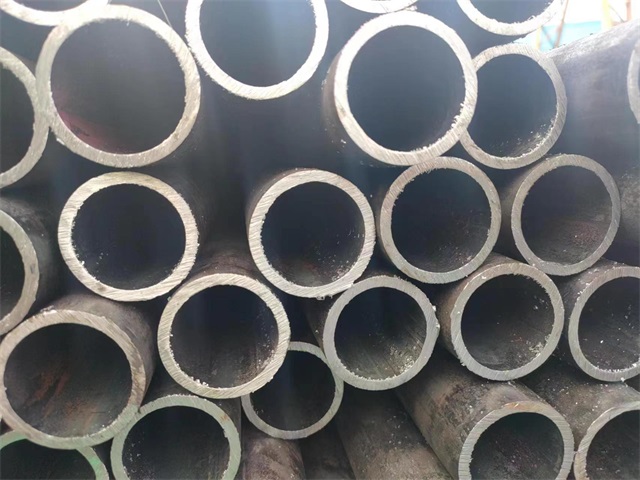 福州10#结构用无缝钢管